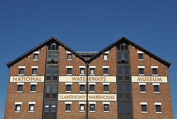 Image showing National waterways museum in Gloucester