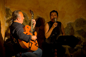 Image showing Jazz duet on stage