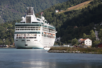 Image showing Cruise ship