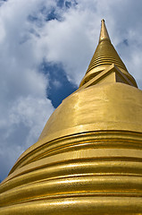 Image showing Golden chedi