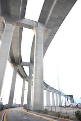 Image showing elevated express way at day time 