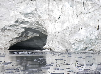 Image showing Natural artic cave