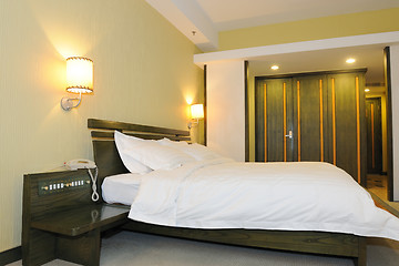 Image showing Hotel bedroom