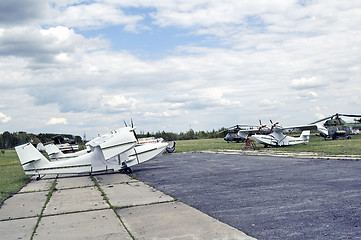 Image showing Little airplanes and helicopter