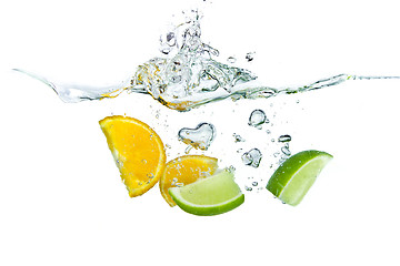 Image showing citrus fruit splashing