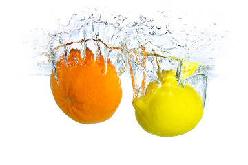 Image showing citrus fruit splashing