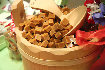 Image showing Caramel cubes