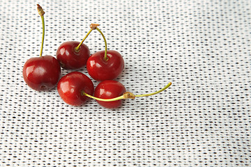 Image showing Sweet red cherries 