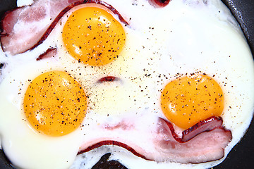 Image showing smoked meat and eggs i