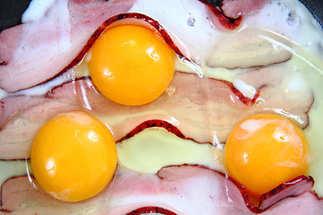 Image showing smoked meat and eggs i