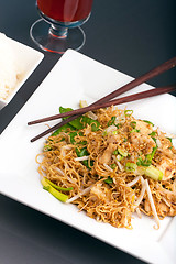 Image showing Thai Noodle Stir Fry with Chicken