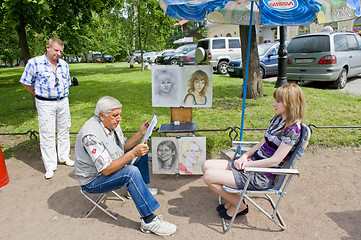 Image showing Sidewalk artist