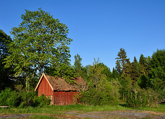 Image showing Little red cottage