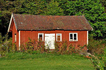 Image showing Red house