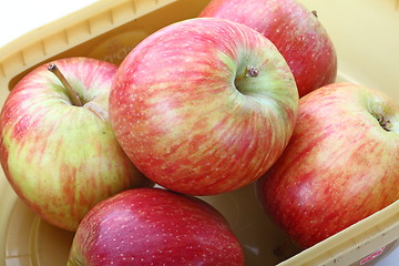 Image showing Red apples