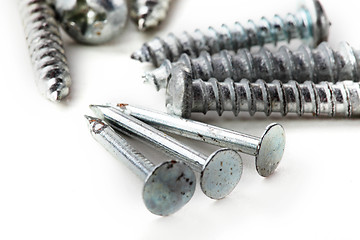 Image showing Many screws 