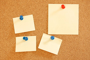 Image showing blank sheet of paper on bulletin board