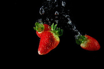 Image showing strawberry in water