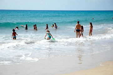 Image showing people in the beach