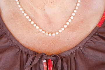 Image showing Pearl necklace