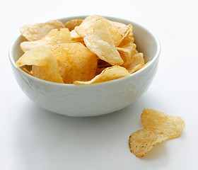 Image showing Chips in a bowl