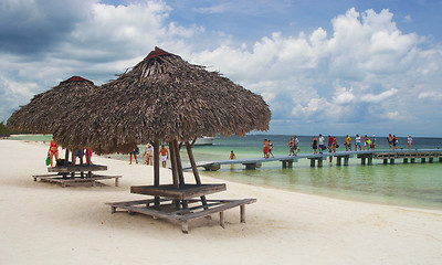 Image showing Walking to the beach