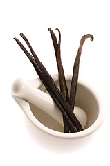Image showing mortar with vanilla pods 