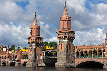 Image showing Berlin Upper tree bridge with a train