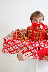 Image showing Presenting alot of gifts