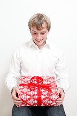 Image showing Man with present