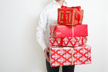 Image showing Presenting alot of gifts