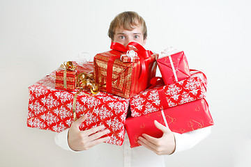 Image showing Presenting alot of gifts