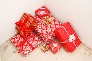 Image showing Presents