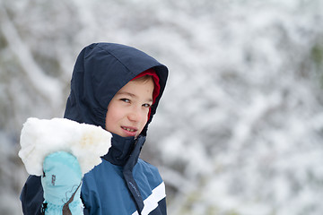 Image showing Young child in winter