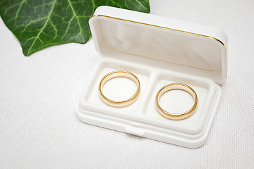 Image showing wedding rings