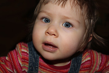 Image showing curious child 