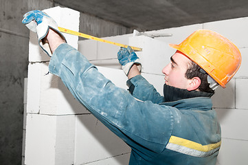 Image showing construction mason worker bricklayer