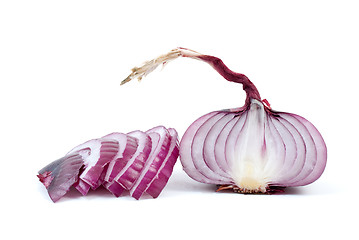 Image showing Half of purple onions and some slices