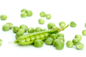 Image showing Cracked pod and peas