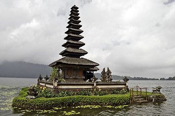 Image showing Ulun danu temple