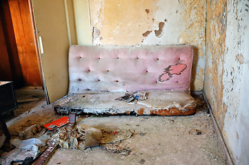 Image showing broken couch