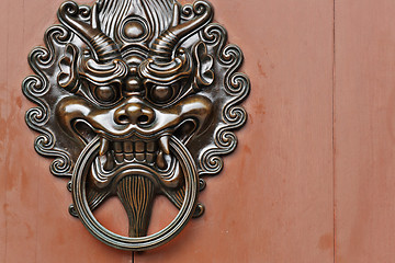 Image showing lion door knob