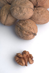 Image showing walnuts