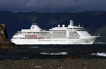 Image showing Silver Whisper