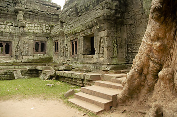 Image showing Temple with tree