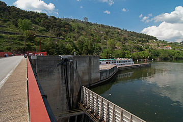Image showing Carrapatelo barrage