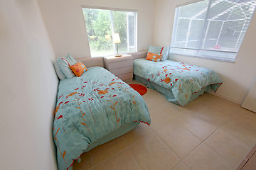 Image showing Twin Bedroom