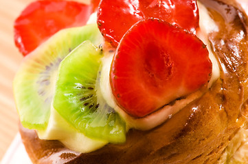 Image showing French cake with fresh fruits