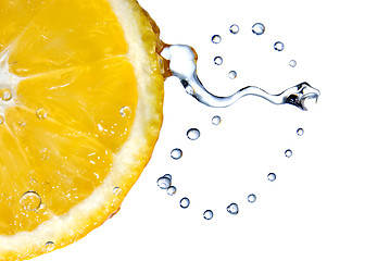 Image showing lemon with water drops