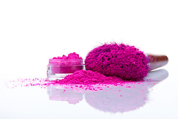 Image showing Pink makeup shadows and brush